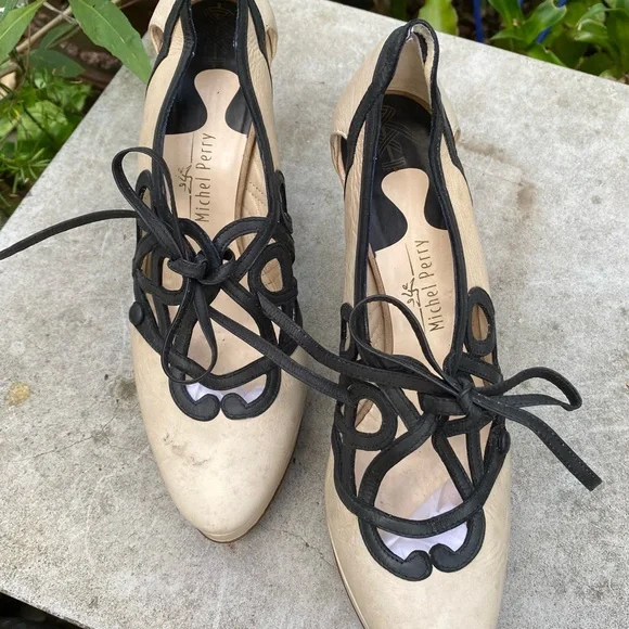 GORGEOUS MICHEL PERRY Shoes - Picture 3 of 10
